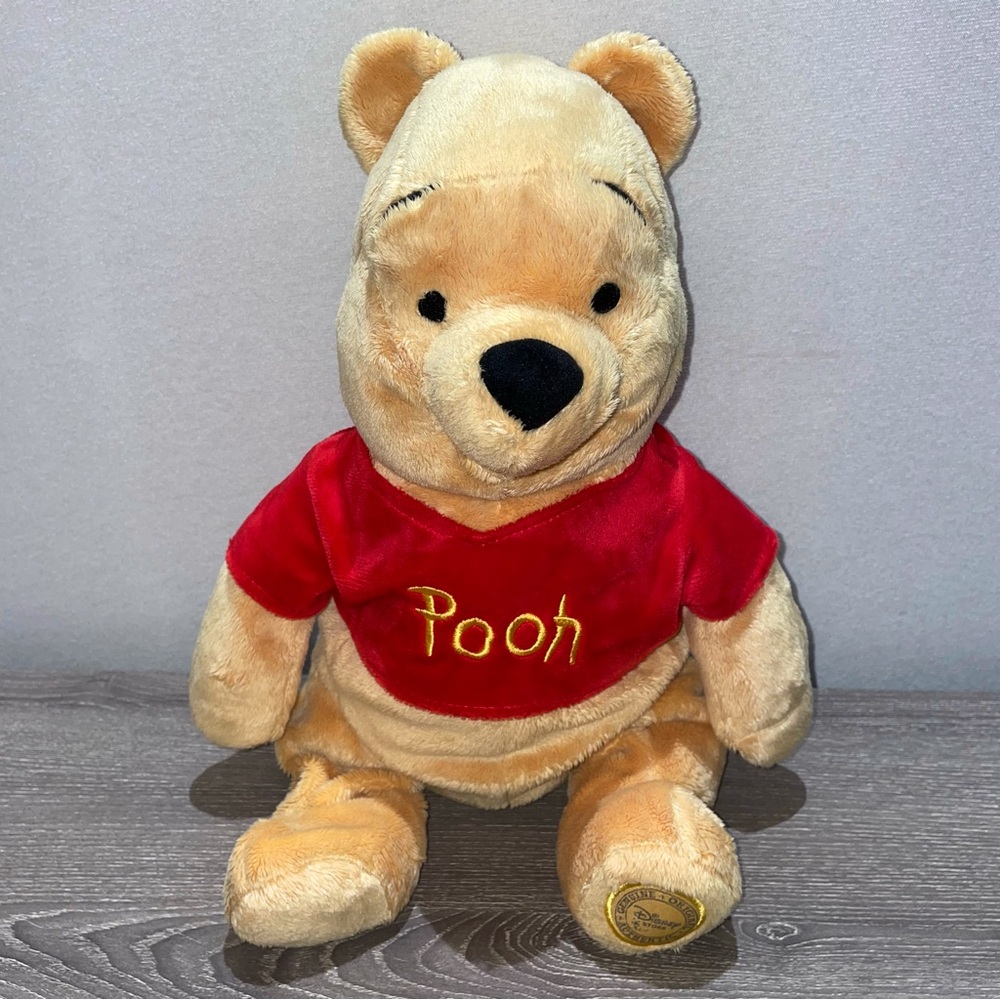 AUTHENTIC DISNEY STORE Winnie The Pooh Bear Exclusive Soft Plush Toy 16”